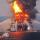 La piattaforma della BP Deepwater Horizon in fiamme