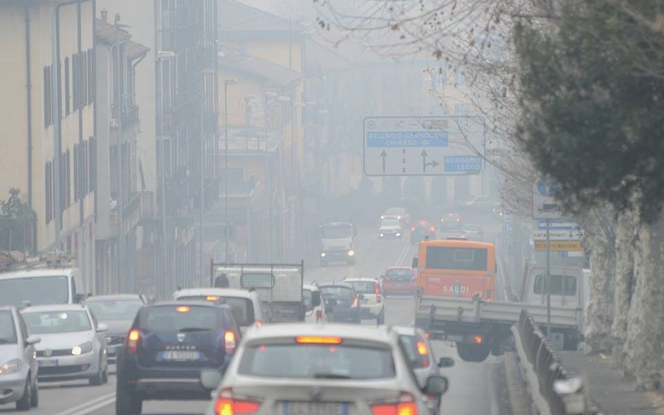 SMOG in aumento al Nord: peggiora la qualità dell'aria in città. Ecco dove
